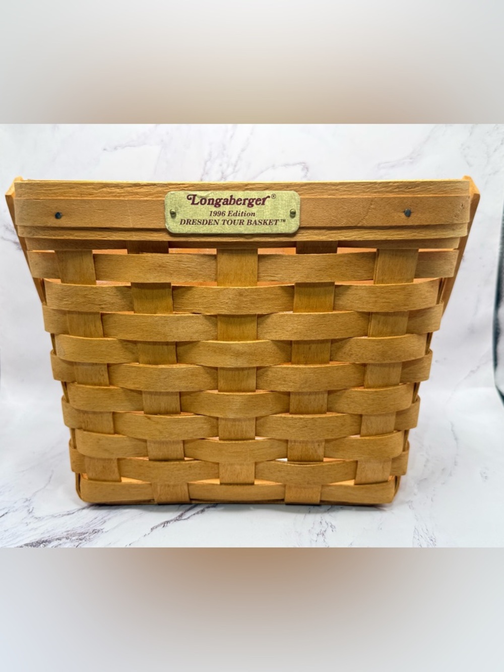 Longaberger Handwoven 1996 edition Dresden Tour Basket- excellent condition